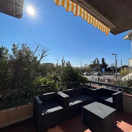 Con Giardino A Due Passi Dal Mare
